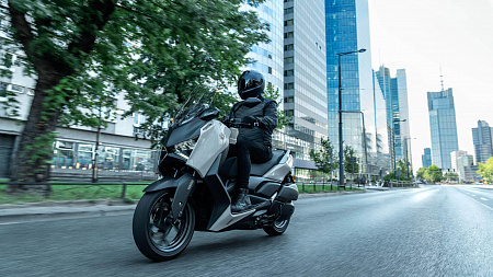 Мотоцикл Yamaha XMAX 300 Tech Max Heat